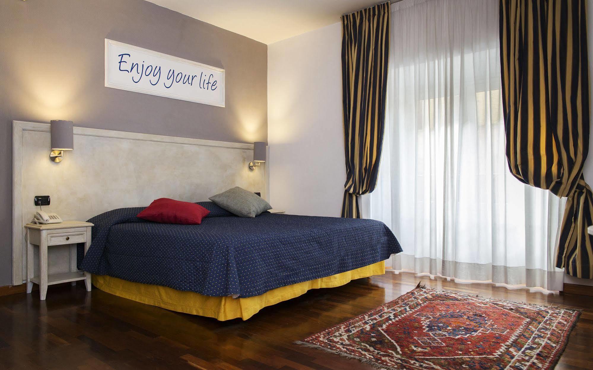 Guest house & Rome